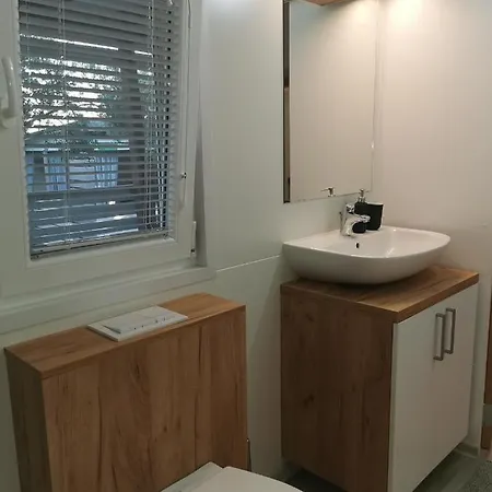 Camp Port 4* Pakoštane