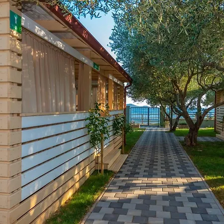 Camp Port 4* Pakoštane