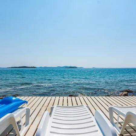 Camp Port 4* Pakoštane