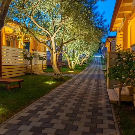 Camp Port 4* Pakostane