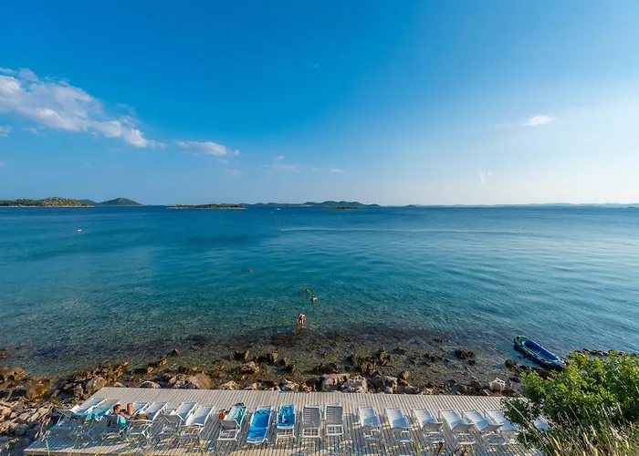 Camp Port キャンプ場 Pakoštane